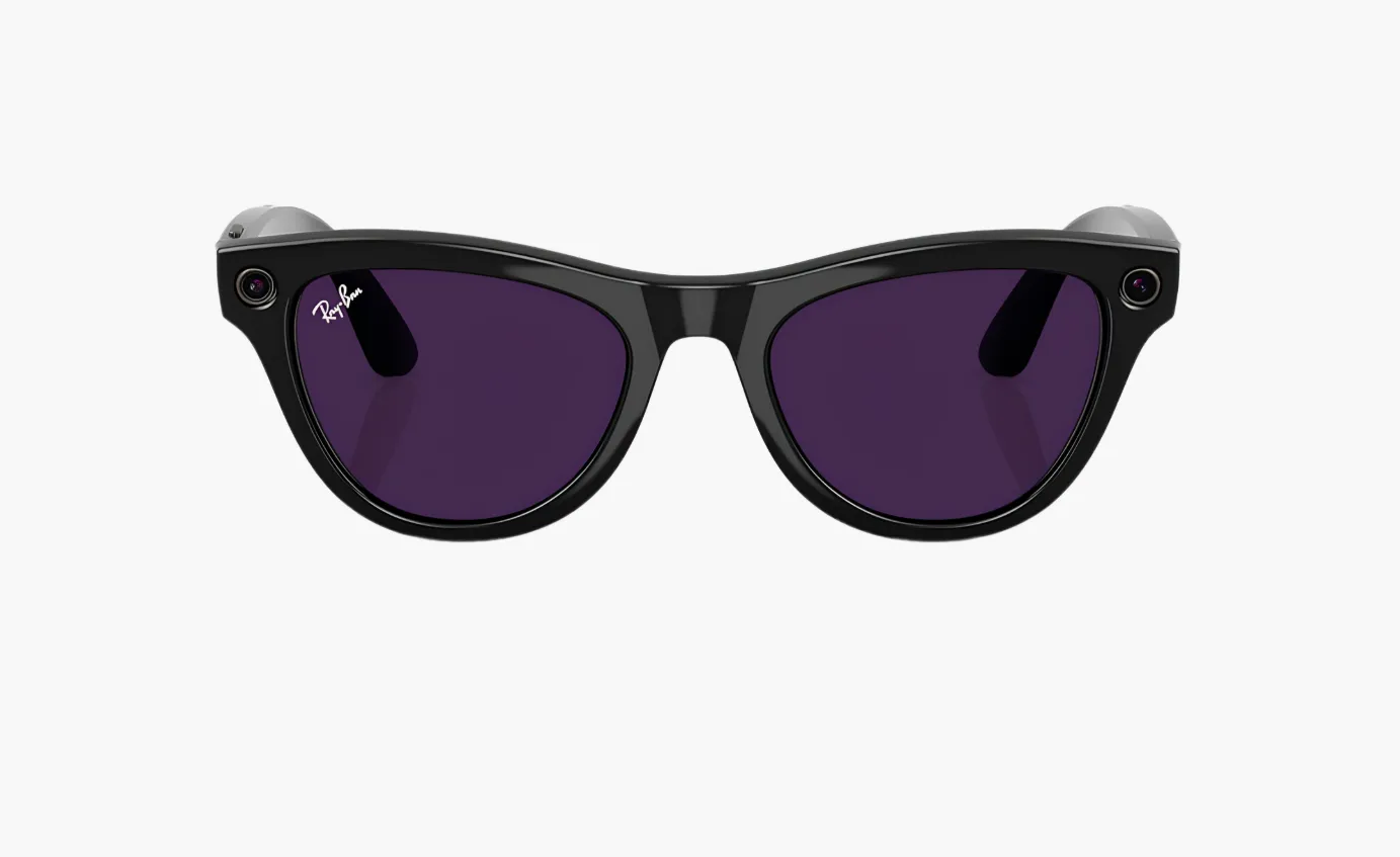 Умные очки Ray-Ban Meta Skyler RW4010 (Глянцевая чёрная оправа, линзы прозрачно-голубые), размер M - фото 2