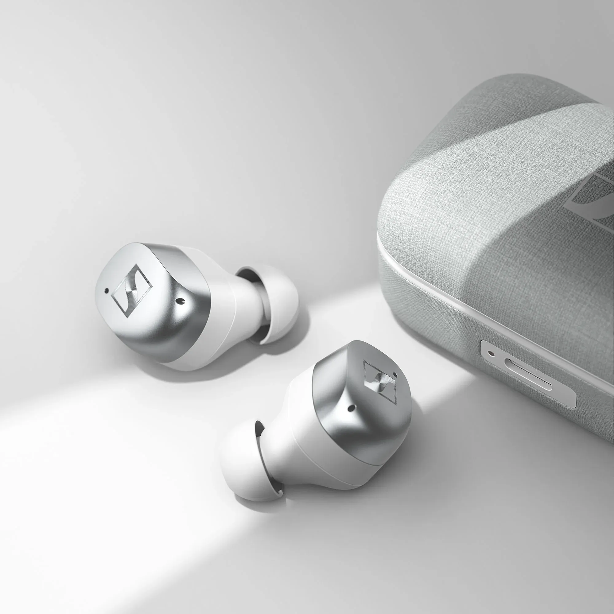 Наушники Sennheiser Momentum True Wireless 4  Silver 7
